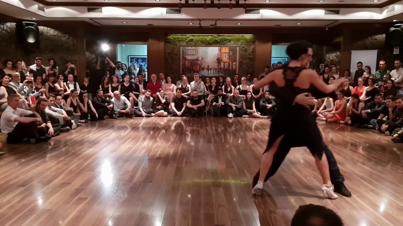 Clarisa Aragón & Jonathan Saavedra – Quema Esas Cartas- Discover www.chiquedancewear.com