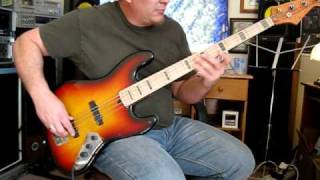 Video thumbnail for FUNK BASS -Jazz Bass-EMG -JA pickups / Black Diamond Flat Wound Strings Demo-Andrew Irvine by 72rickbass