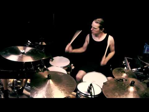 Exivious - Yuma playing One's Glow