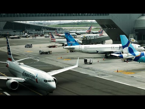 Equipment outage hits major East Coast airports with delays, cancellations
