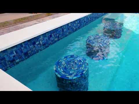Houston Luxury Pools - Blue Tile - Platinum Pools
