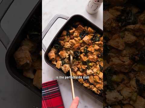 This Stuffing is the Perfect Holiday Side Dish ✨...