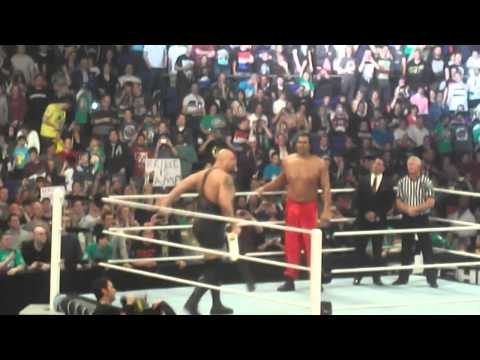 Great Khali & BigShow vs  Primo & Epico Entrances   WWE RAW 16 04 12   02 Arena London