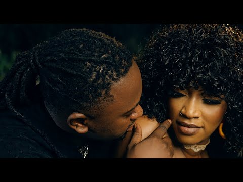 AZAYA & DJELYKABA BINTOU - NOUS DEUX (Clip Officiel)
