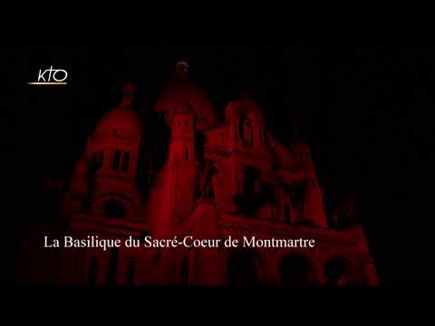 Des édifices religieux éclairés en rouge à Paris