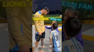 Messi y Ronaldo descubren al nuevo fan del fútbol ⚽🔥 #ronaldo #cr7 #futbol#edits#shortvideo#messi