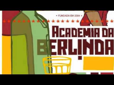 Academia da Berlinda - Envernizado