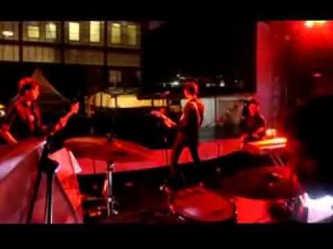 PETERPUNKS - HIDING ( LIVE @TECHNOSPHERE FTIP UNPAD 2012 )