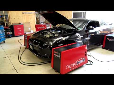 R35 GTR with Greddy TD06 20G turbo kit