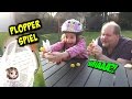 PLOPPER GAME Hannah Vs Papa Wer Schießt Die Meisten Bälle Ins Tor Spaß Im Garten Leif