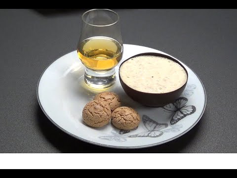 Coppetta di cioccolato con crema di mascarpone e amaretti