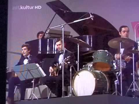 download lagu mp3 mp4 Radio Télé Luxembourg, download lagu Radio Télé Luxembourg gratis, unduh video klip Download Radio Télé Luxembourg Mp3 dan Mp4 Music Gratis