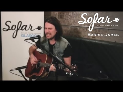 Barrie - James - The Sky Is A Landfill (Jeff Buckley Cover) | Sofar Glasgow