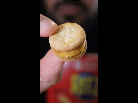 How to Make Ritz Cheese Sandwich Crackers