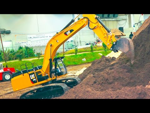 HUGE, HEAVY, LARGE!! 150 KG RC MODEL EXCAVATOR AT WORK ON CONSTRUCTION SITE!!