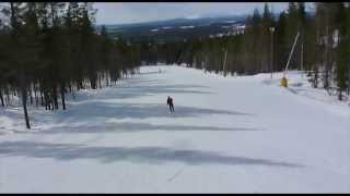 preview picture of video 'Laskettelua Levillä / Downhill Skiing at Levi 12/4/2013'