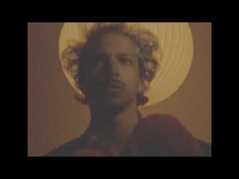 Hiss Golden Messenger - Glory Strums (Loneliness of the Long-Distance Runner) (Official Video)