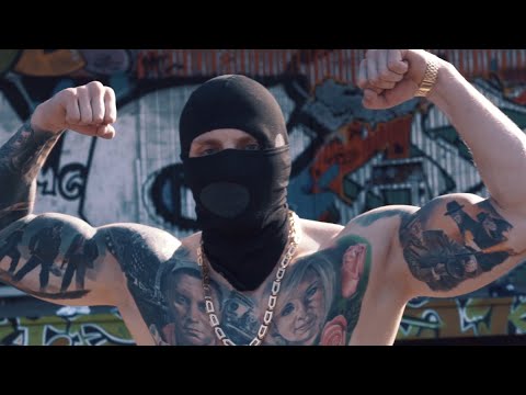Chacharski & Pretorian & El Bajto - CHULIGÁNI Z BAZALŮ (OFFICIAL VIDEO)