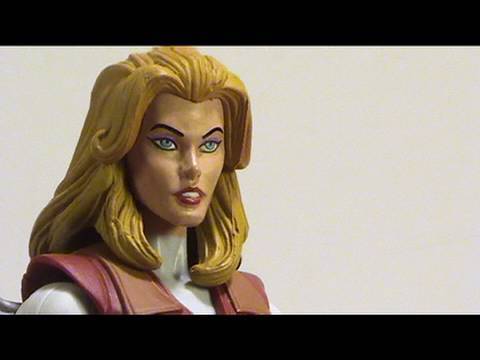Video review of "He-man and the Masters of the Universe" Classics Reissue toy; Adora