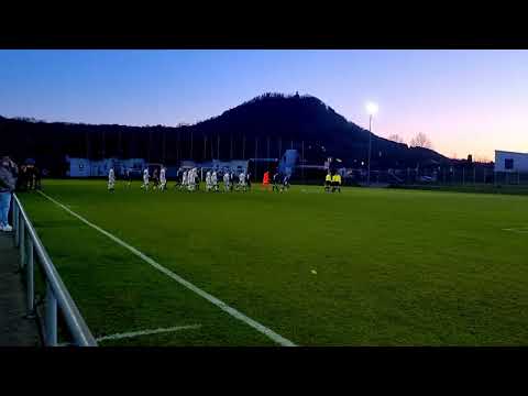 Einlaufen der Mannschaften, TSGV Waldstetten - SV Waldhausen am 28.03.2024