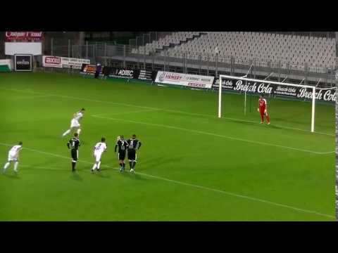 Mengesankan tiga penyelamatan sadis dari kiper Prancis | Vannes OC 3-0 TA Rennes (CFA 2)