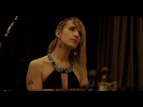 Rina DG - Remembrance © Rina DG Officiel