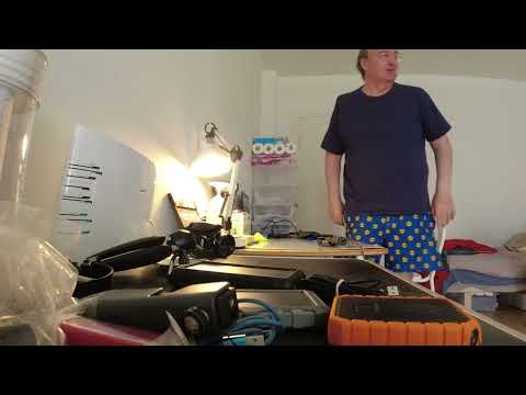 MongoTV_12811 - Del 4 - BAD og BARBERING Onsdag Formiddag-VARMT-LUMMERT-FUGTIGT-31 GRADER