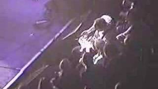 Townshend falls off stage, Royal Albert Hall 2002