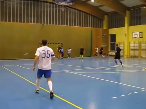 StrefaFutbolu.pl: PZU - ONCOM Warszawa (1)