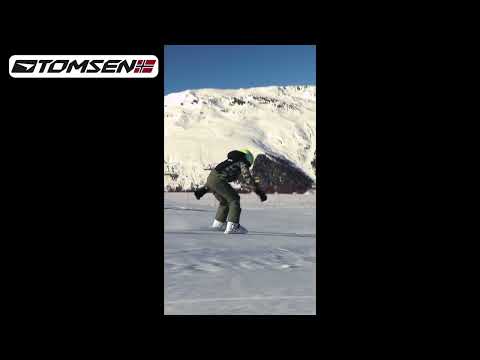 KIDS Tomsen - Italian family having fun using BootSkis