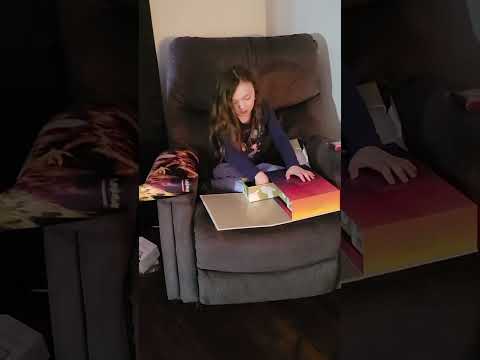 2022 Pokemon Trading Card Game Sword & Shield Ultra Premium Collection Charizard box opening