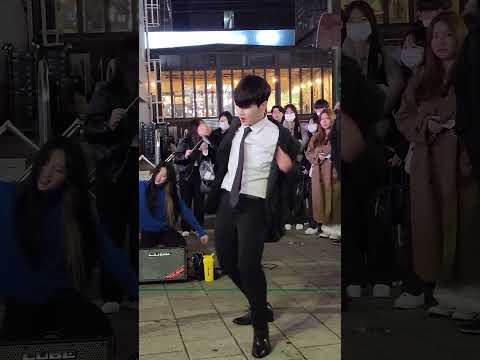 20230131 Tue. HyoJin#김효진&YuKagawa#유카가와 Hongdae Busking 홍대 버스킹 SnowHorse#눈말 213938