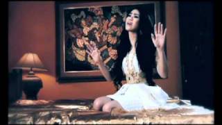 Download lagu Helena - Cinta Jangan Kau Pisahkan Clip mp3