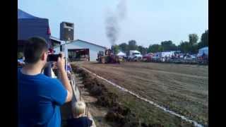 preview picture of video 'Wyoming, IL Tractor Pull 2012, 12,000 Farm Stock'