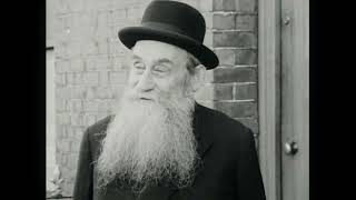 Aharon Hirsh Steinberg Dublin Ireland [1965] אהרן הירש שטיינברג דבלין אירלנד (הזמר והיוצר בנימין שטיינברג) - התמונה מוצגת ישירות מתוך אתר האינטרנט יוטיוב. זכויות היוצרים בתמונה שייכות ליוצרה. קישור קרדיט למקור התוכן נמצא בתוך דף הסרטון