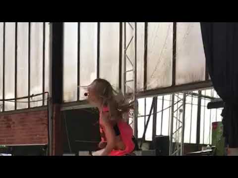 Janneke Bakker presenting at Pure Emotion Step and Dance editon Düsseldorf