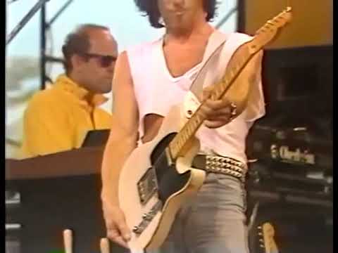 Jeff Beck - Cause We've Ended As Lovers  (live Japan)