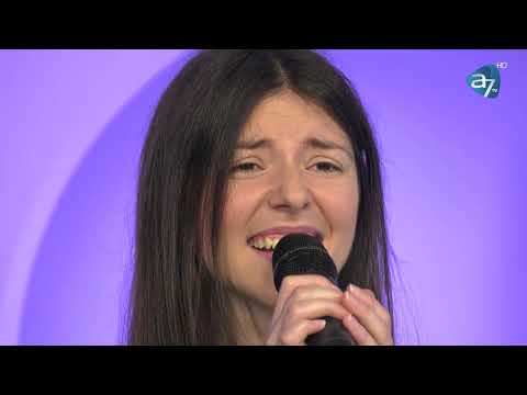 SARAH HANDARIC - E cu cantec cu Ramona Darvasan