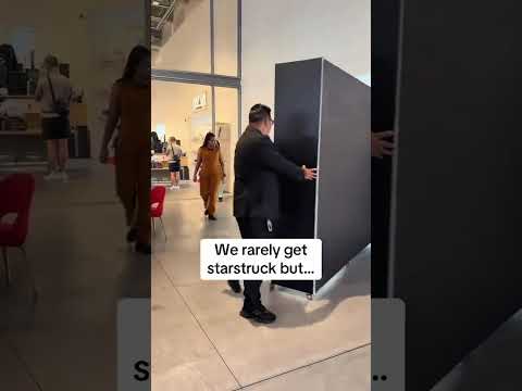 You never know who you’ll meet! 🤖 Get tickets in bio @losangelesbucketlist!