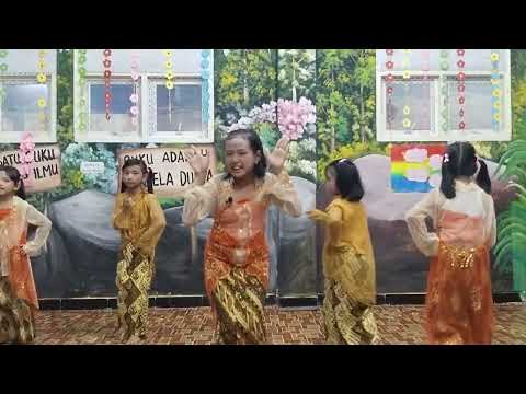 Lomba Tembang Dolanan (Kategori Kelas Rendah 1 - 3)  - Menthok-menthok