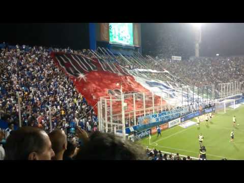 "Recibimiento Vélez contra Boca con mala campaña...Cuéntenla como quieran." Barra: La Pandilla de Liniers • Club: Vélez Sarsfield • País: Argentina