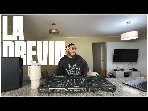 LA PREVIA 02 🎉 (LA PLENA, SOLCITO, AMOR DE VAGO, MERENGUE, CORAZON PARTIO, FRENTE AL MAR, MORENA)