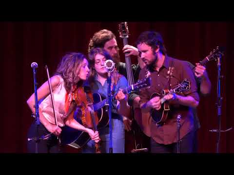 Kate Rhudy & Mandolin Orange - What Does The Deep Sea Say?