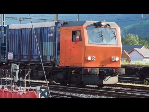 Der Zug kommt_Cargosprinter in Landquart mit EST Crashpuffer