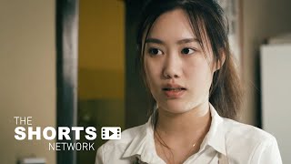 Download lagu An illegal Chinese immigrant harassed on the job by her boss. | Short Film 'Winter's Winter' mp3