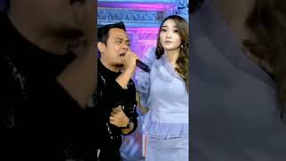 Download lagu Difarina Indra Feat fendik-Ojo DiBandingke (OM Adella) mp3
