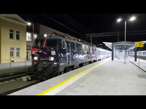 EP09-014 + IC MALCZEWSKI z Kołobrzegu do Przemyśla Gł., odjeżdża ze stacji Rzeszów Główny 13.08.2020
