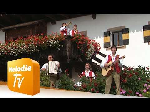 Orig. Südtiroler Spitzbuam - Heimat im Herzen (Offizielles Musikvideo)