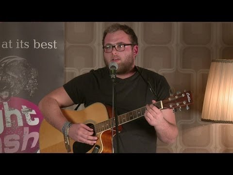 Sven Bensmann und die McDonald's Gitarre - NightWash live