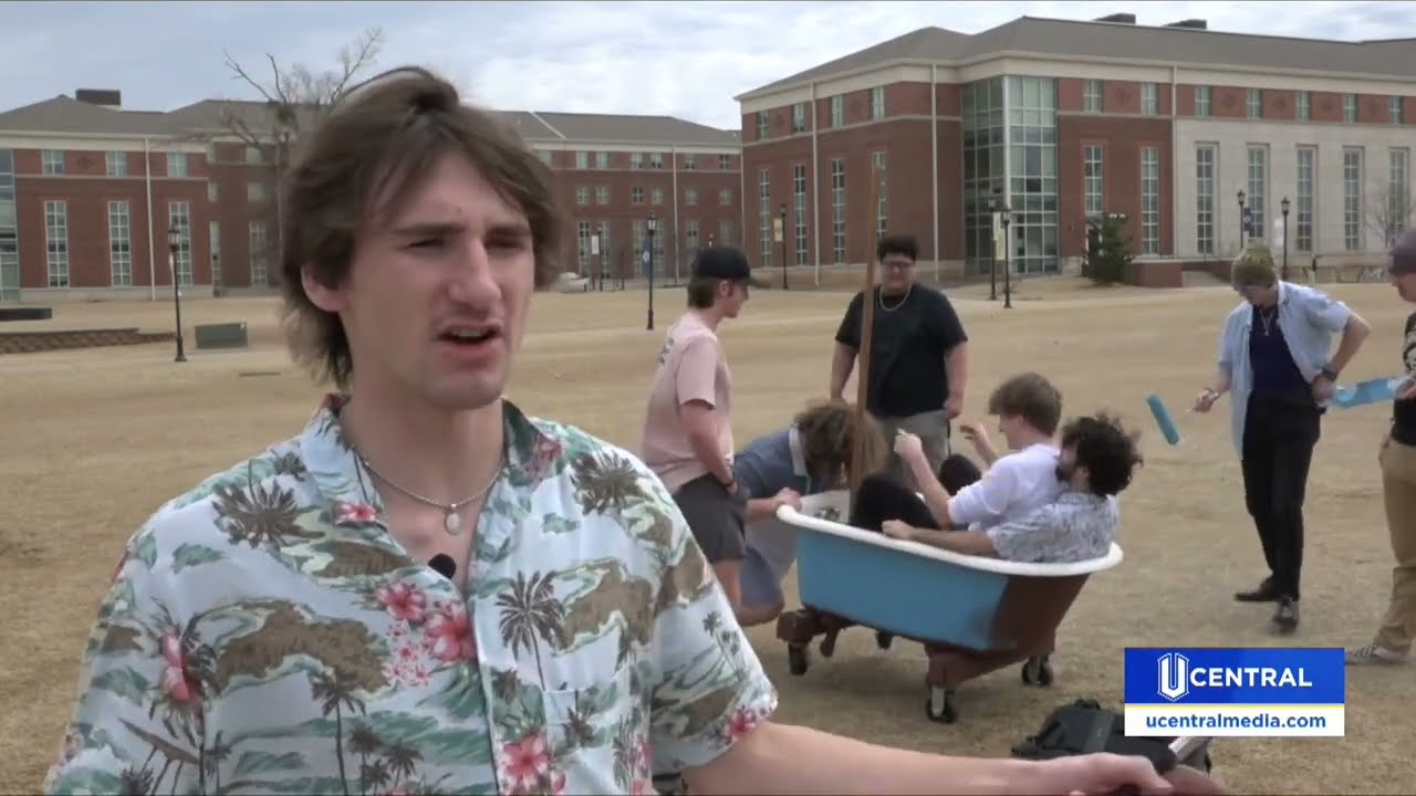 Kappa Sigma Preps Bathtub for Military Heroes Campaign Fundraiser